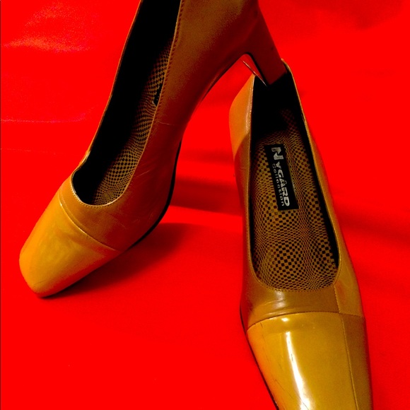 Genuine Leather Square Toed Pumps - Picture 3 of 6